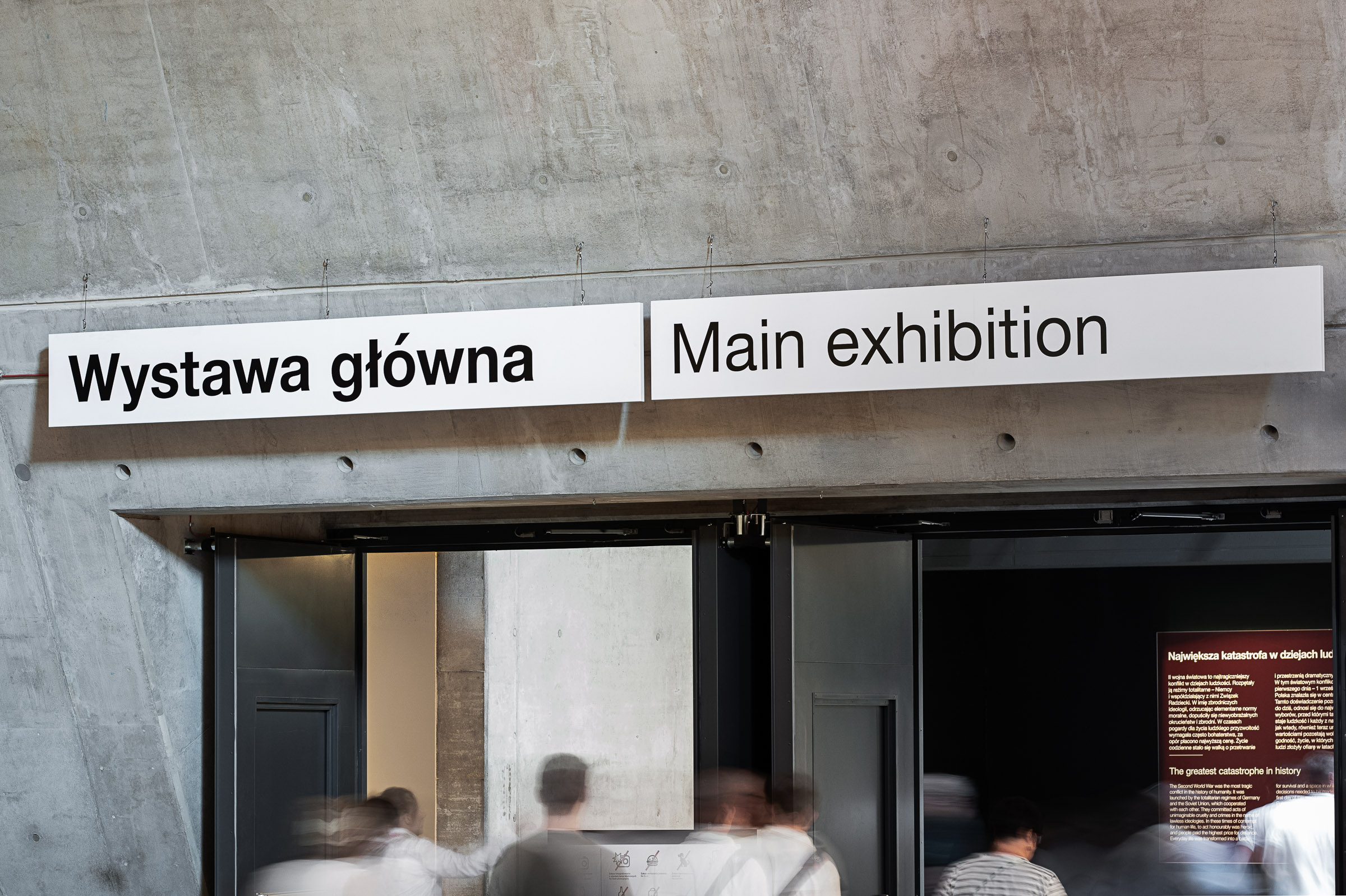 Muzeum II Wojny Światowej - wystawa główna, wayfinding
